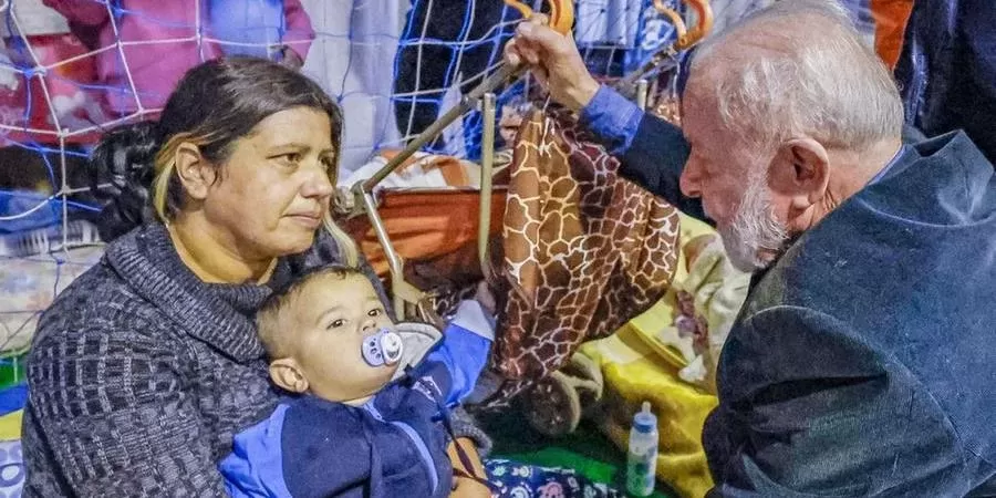 Antes de pronunciamento, presidente visitou abrigo em São Leopoldo | Foto: Ricardo Stuckert / PR / CP