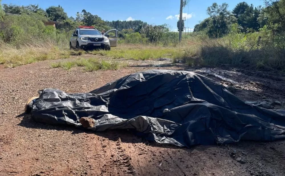 Douglas Consul / Rádio Máxima