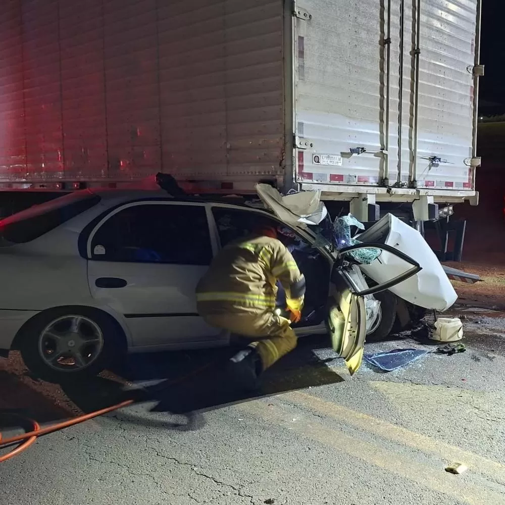 Miguel Pereira e Glauber Silveira / Tua Rádio Cristal