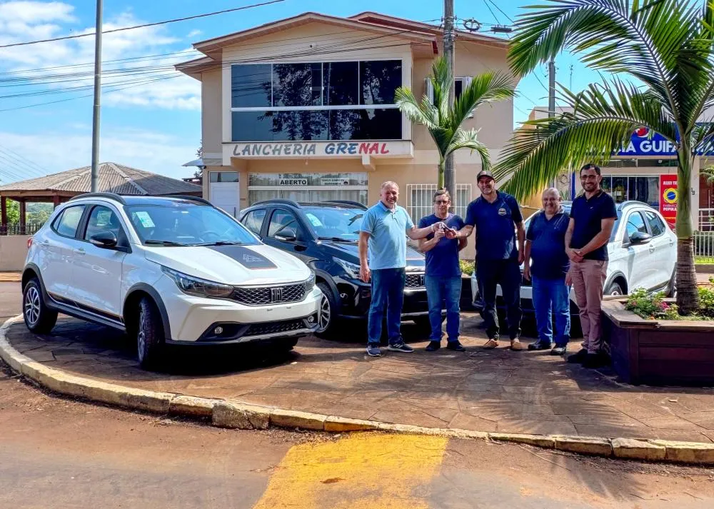 São José das Missões recebe novos veículos para reforçar serviços públicos