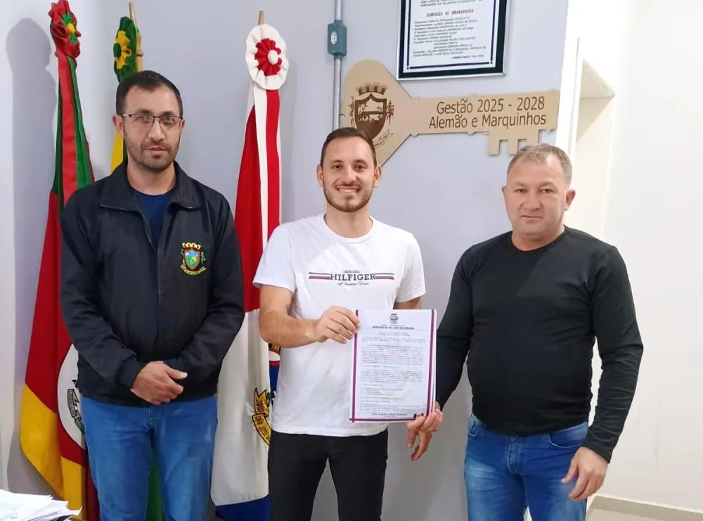Administração de São José das Missões firma contrato para obra de calçamento na Rua 21 de Abril